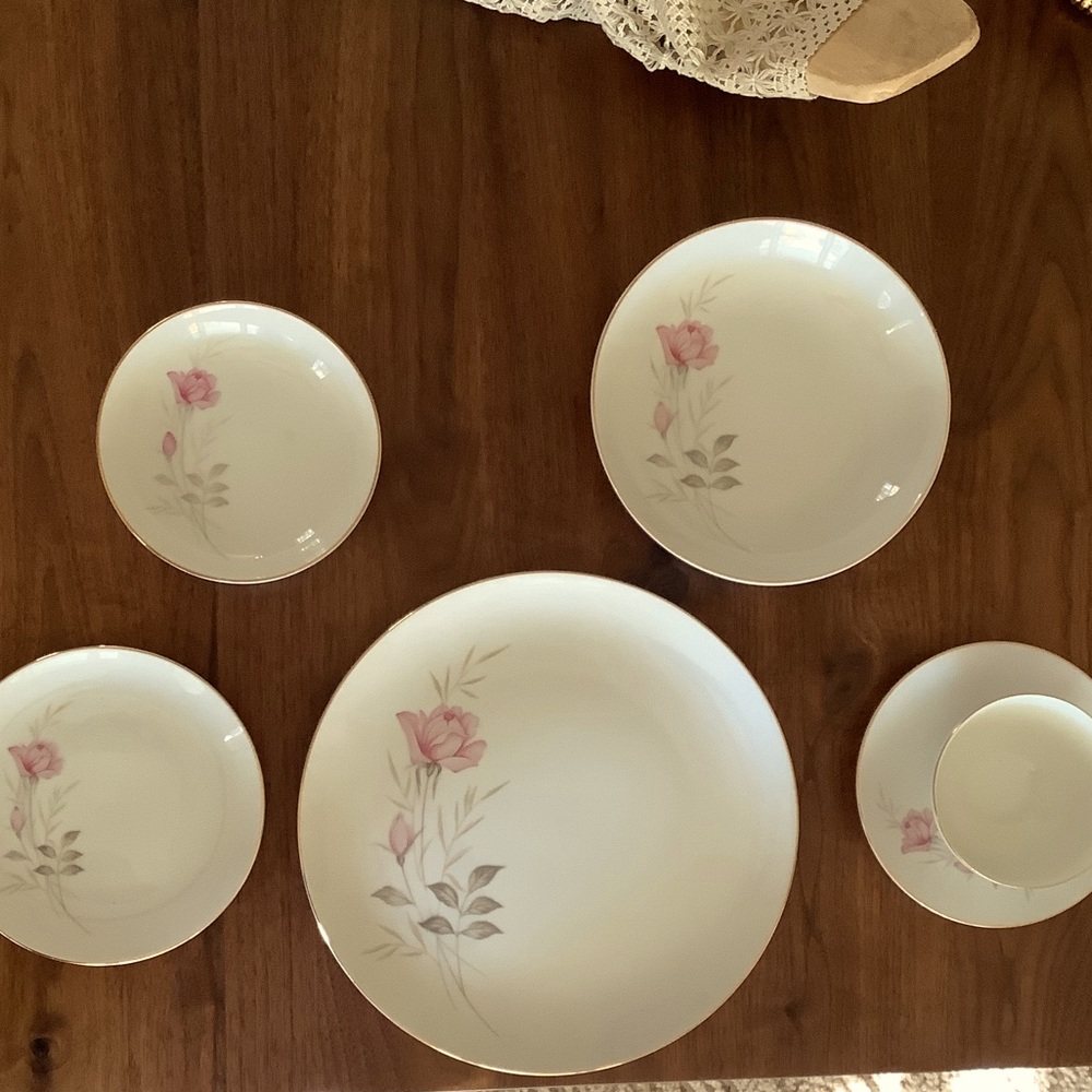 Vintage 1960s Camelot American Rose China